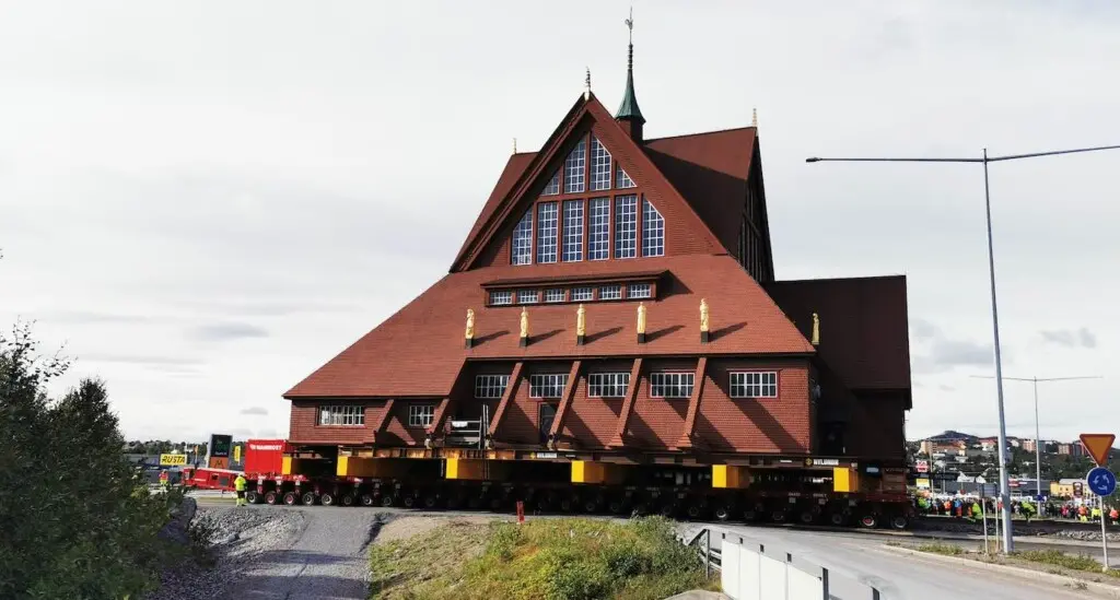 A Northern Town's Grand Effort to Save Its Heritage
